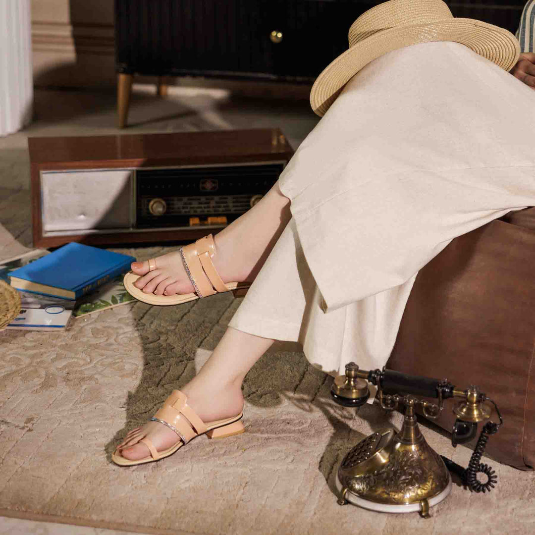 Beige Formal Chappal
