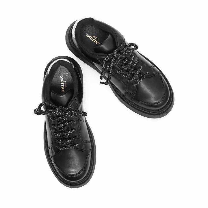 Black Casual Sneaker For Women AT7364