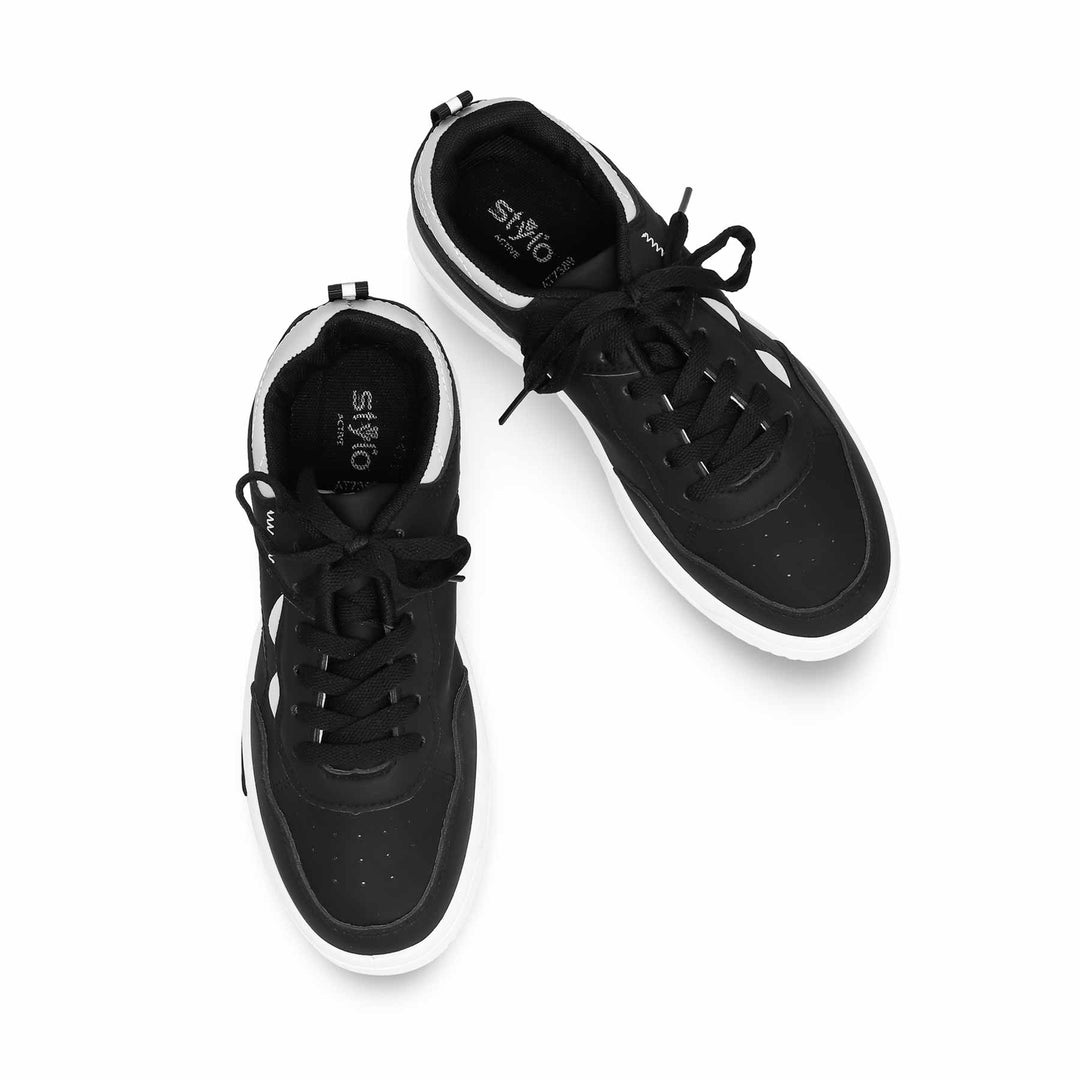 Black Casual Sneaker AT7389