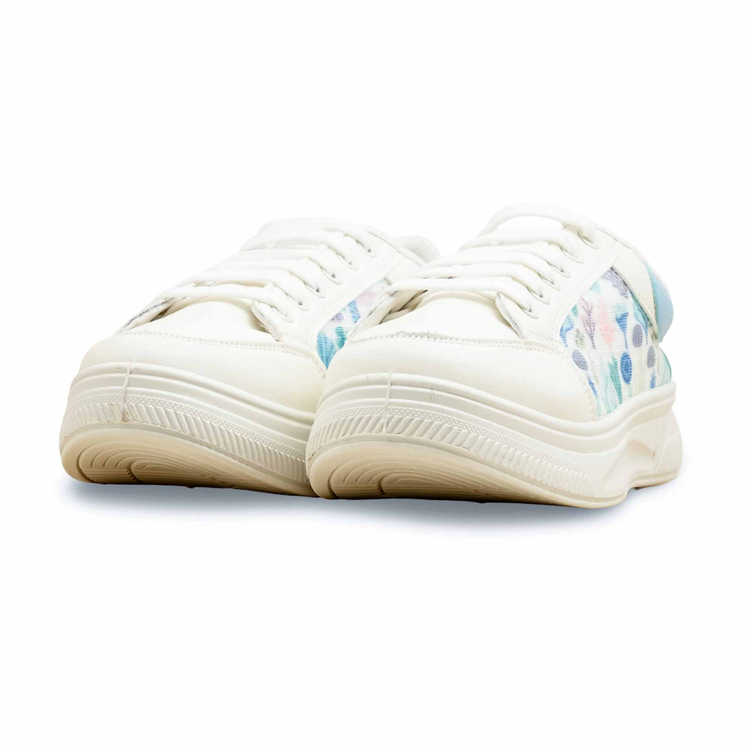 White Casual Sneaker For Women AT7409