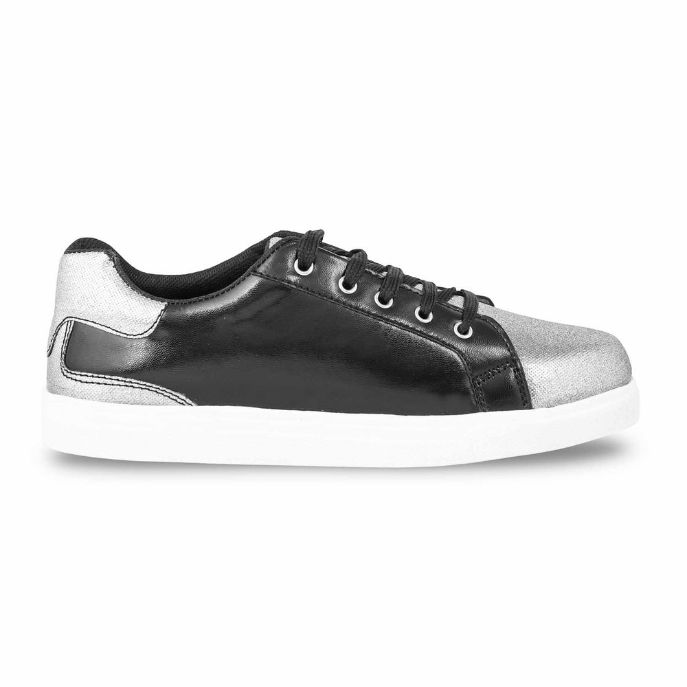 Black Casual Sneaker AT7424