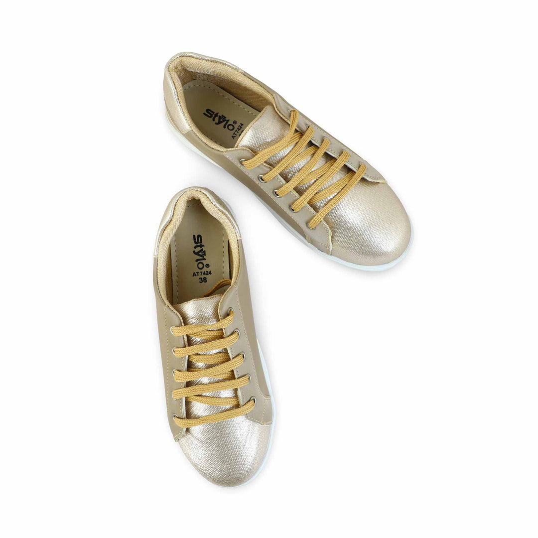 Beige Casual Sneaker AT7424