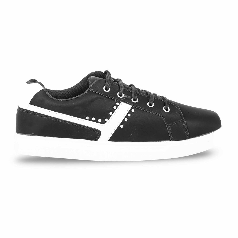 Black Casual Sneaker AT7425
