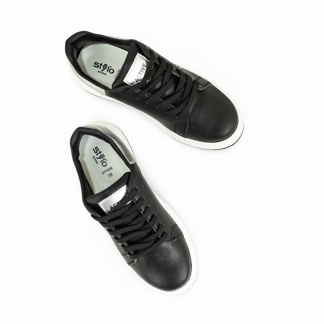Black Casual Sneaker For Ladies AT7428