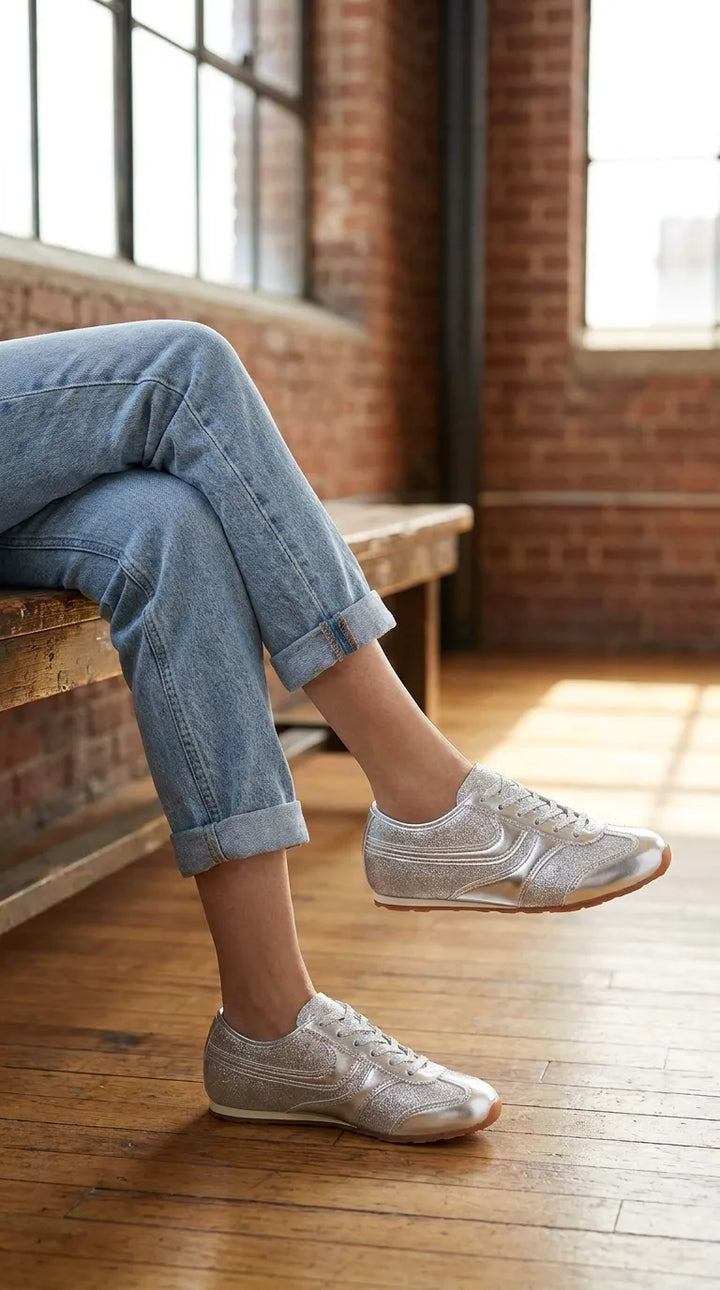 Silver Casual Sneaker For Women AT7432