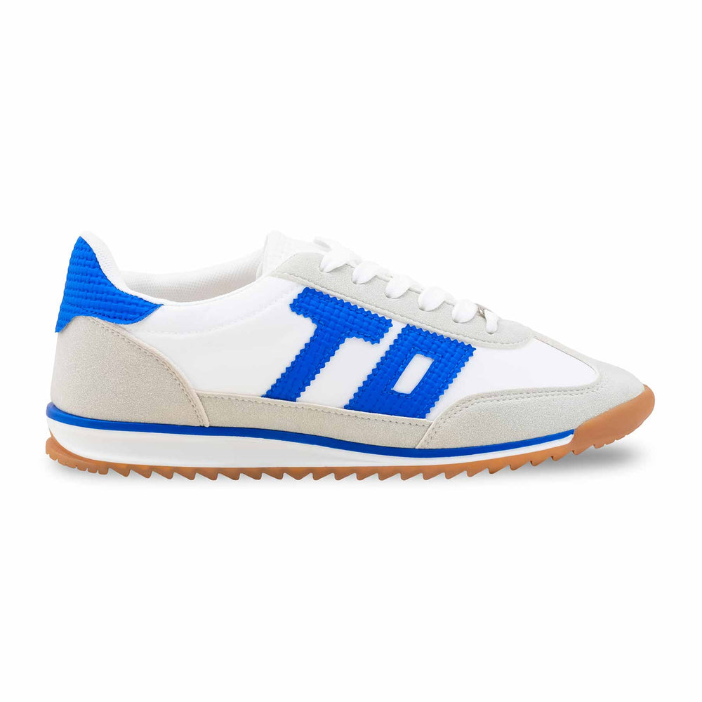White Casual Sneaker For Ladies AT7433