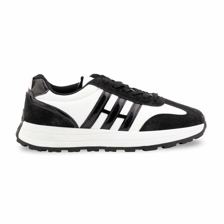 Black Casual Sneaker For Women AT7436