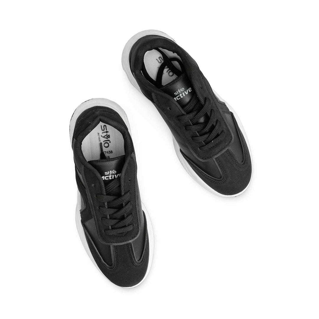 Black Casual Sneaker AT7438