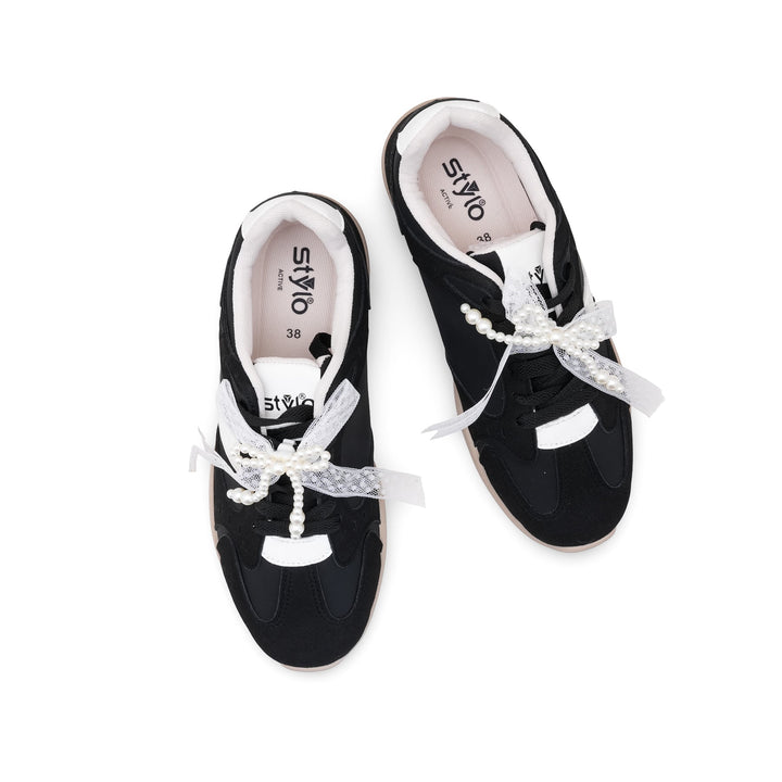 Black Casual Sneaker For Ladies AT7458