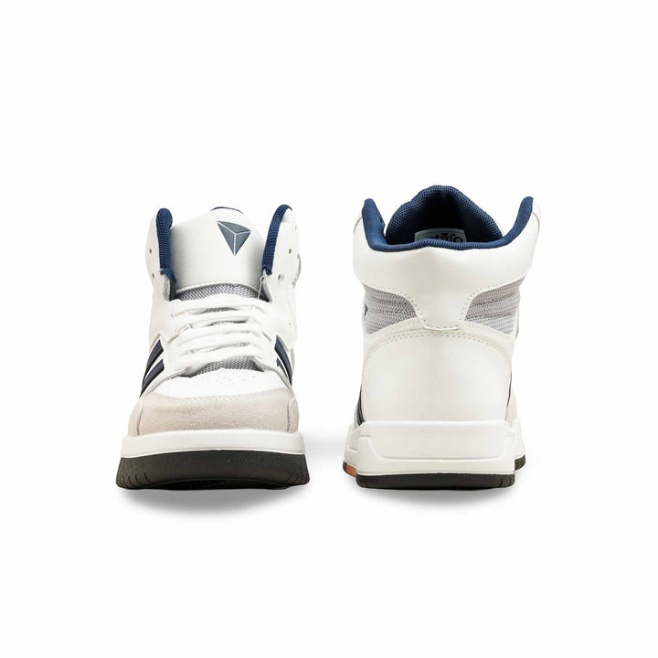 White Casual Sneaker For Women AT7461