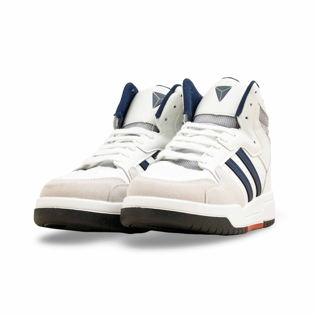 White Casual Sneaker For Women AT7461