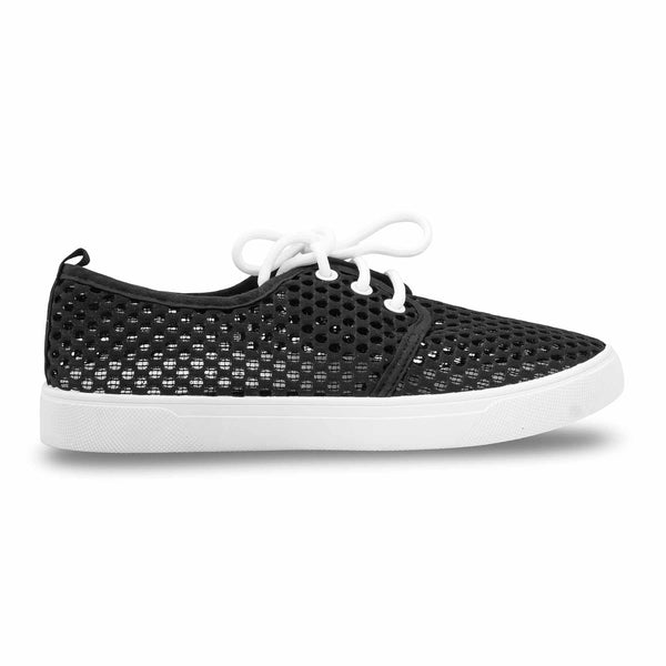 Black Casual Sneaker For Women AT7482