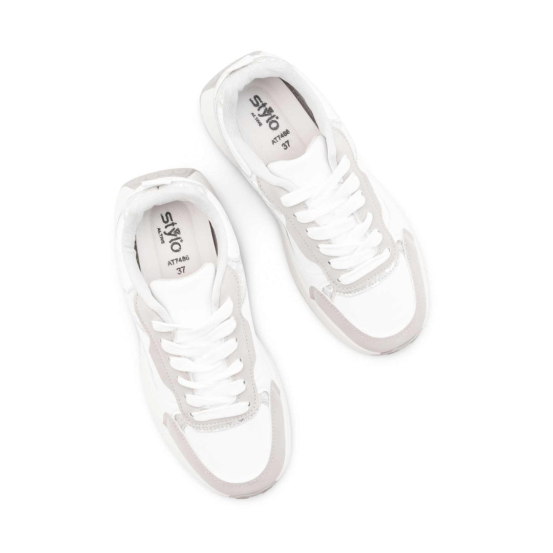 Silver Casual Sneaker For Women AT7486