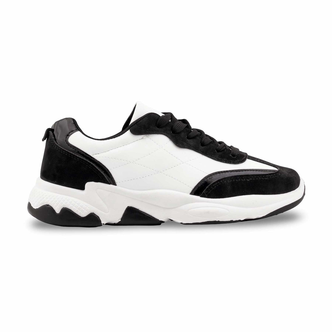 Black Casual Sneaker For Women AT7488