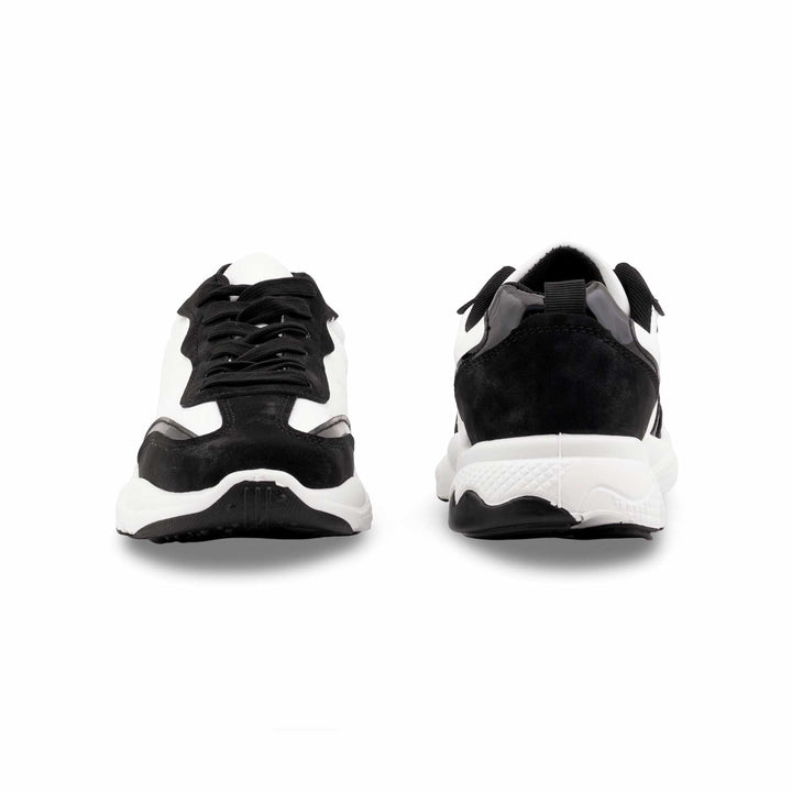 Black Casual Sneaker For Women AT7488