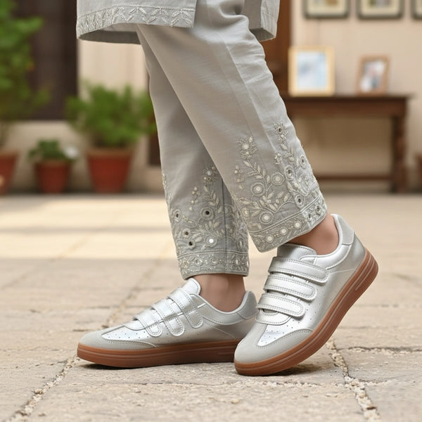 Silver Casual Women Sneaker AT7490