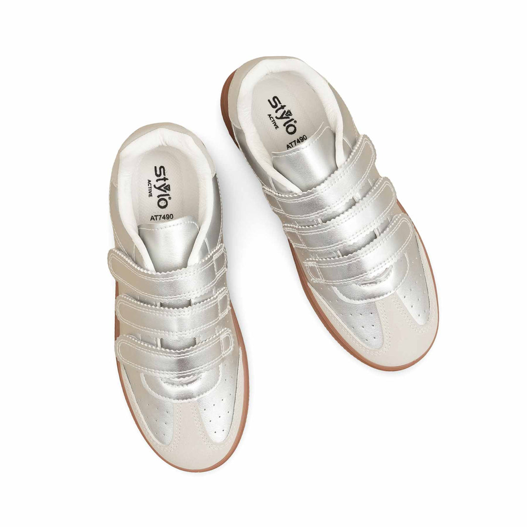 Silver Casual Women Sneaker AT7490