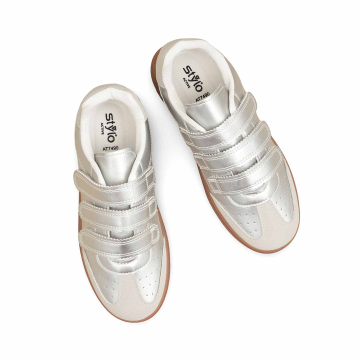 Silver Casual Women Sneaker AT7490