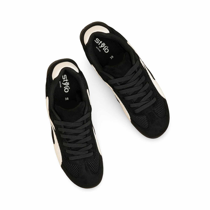 Black Casual Sneaker For Ladies AT7495