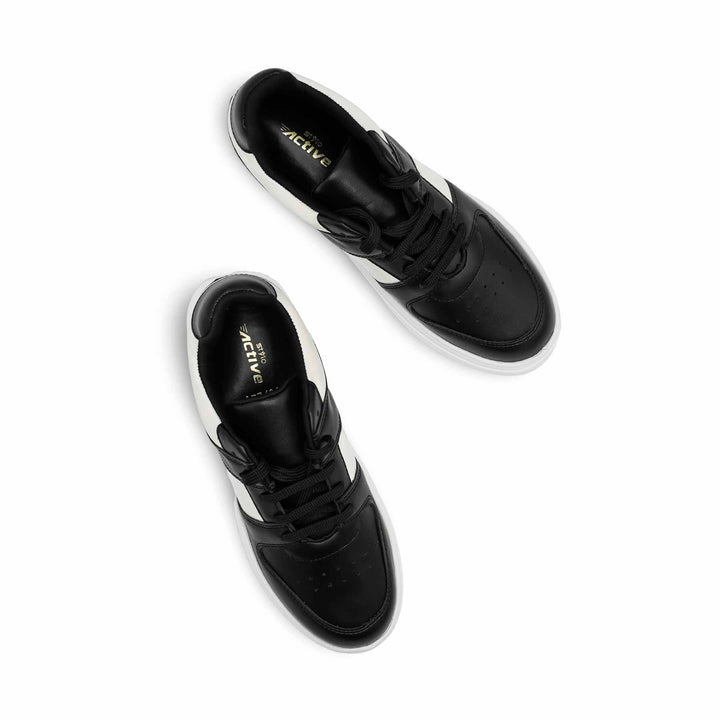 Black Casual Sneaker For Women AT7498
