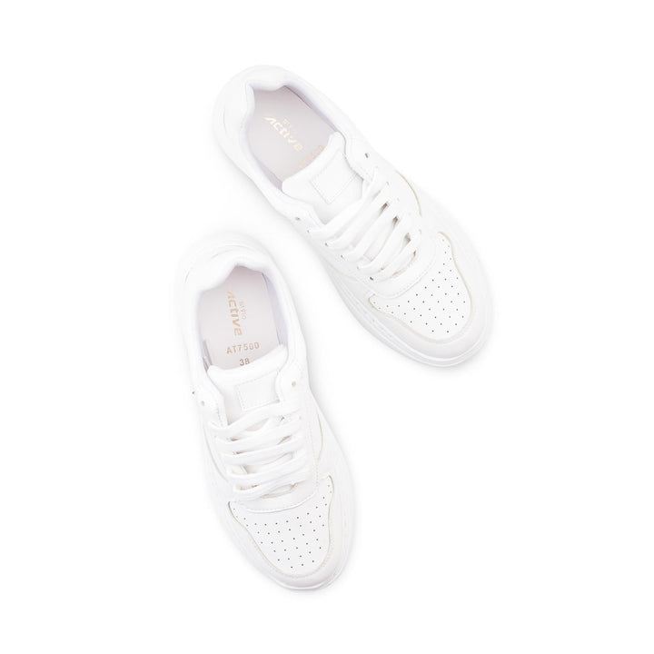 White Casual Sneaker For Women AT7500