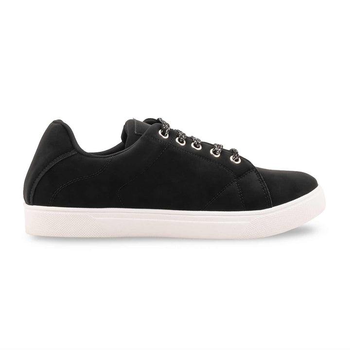 Black Casual Sneaker For Women AT7501