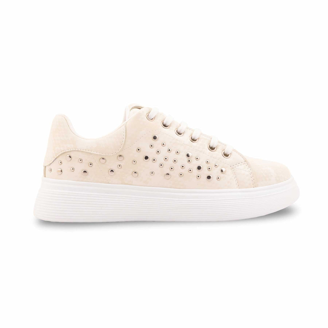 White Casual Sneaker For Women AT7502