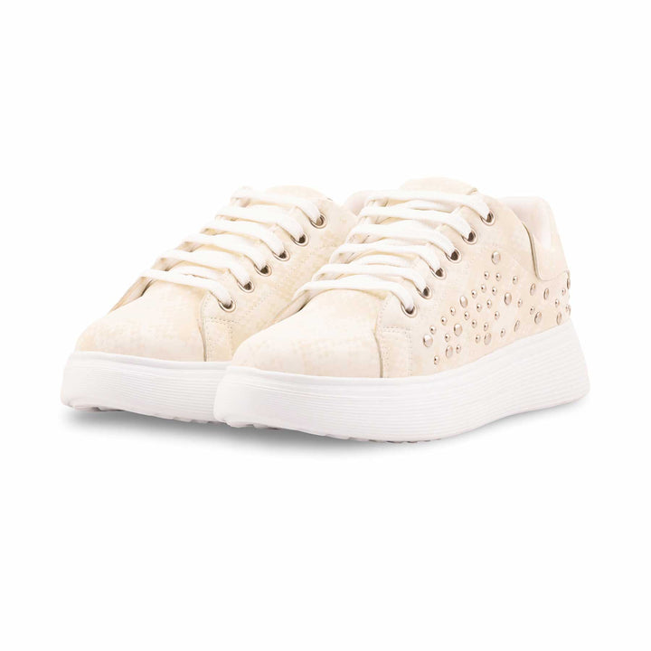 White Casual Sneaker For Women AT7502