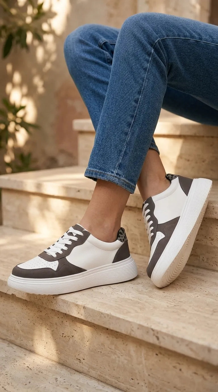 Grey Casual Sneaker For Women AT7508