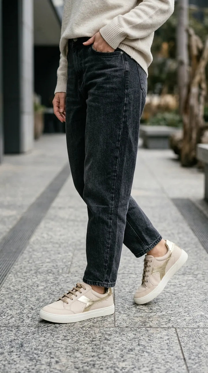 Fawn Sneaker For Ladies AT7547