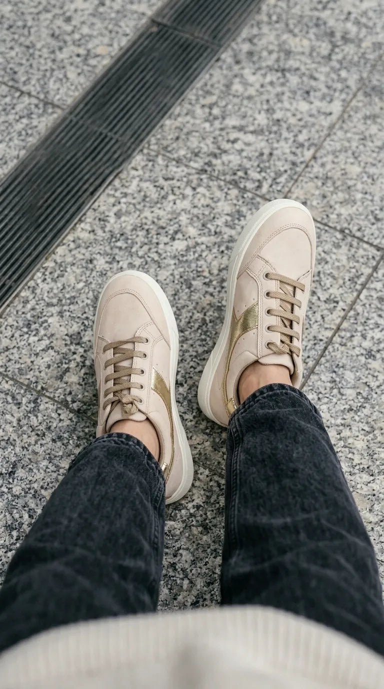 Fawn Sneaker For Ladies AT7547
