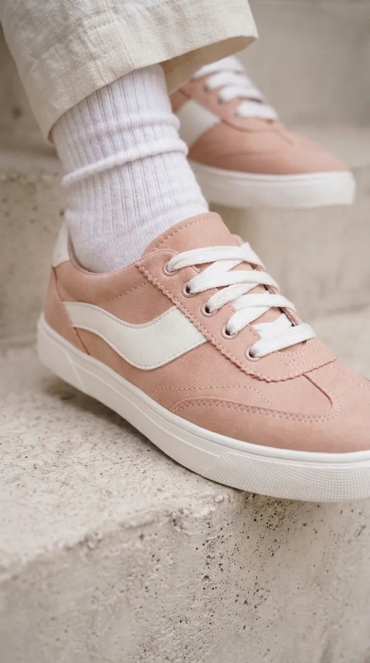Pink Sneaker For Ladies AT7550