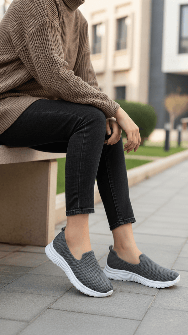 Grey Casual Sneaker AT9100