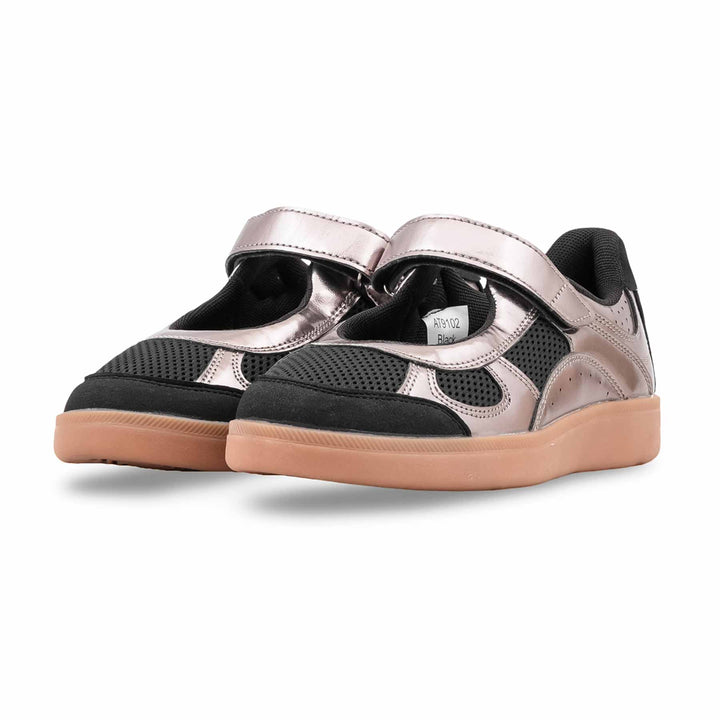 Black Casual Sneaker For Women AT9102