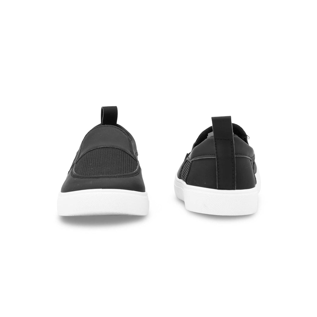 Black Women Casual Sneaker AT9110
