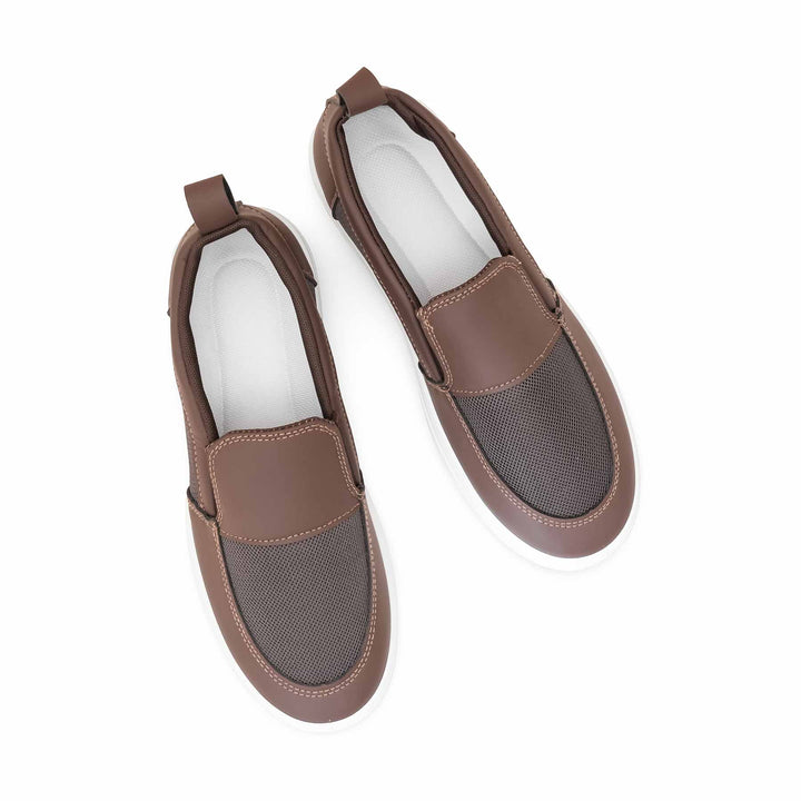 Brown Athleisure Casual Sneaker For Women AT9110
