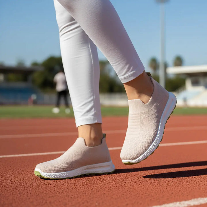 Beige Casual Women Sneaker AT9118