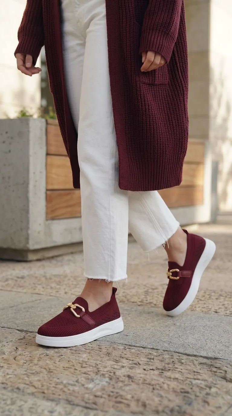 Maroon Sneaker For Ladies AT9128