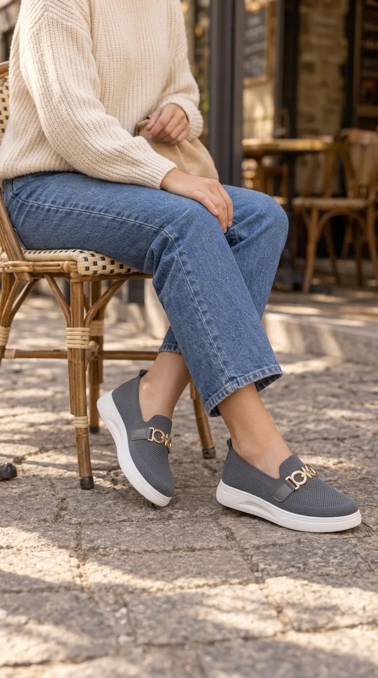Grey Sneaker For Ladies AT9129