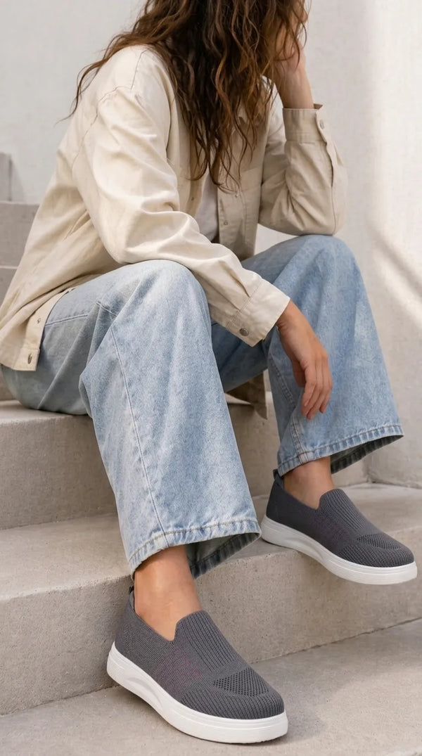 Grey Sneaker For Ladies AT9130