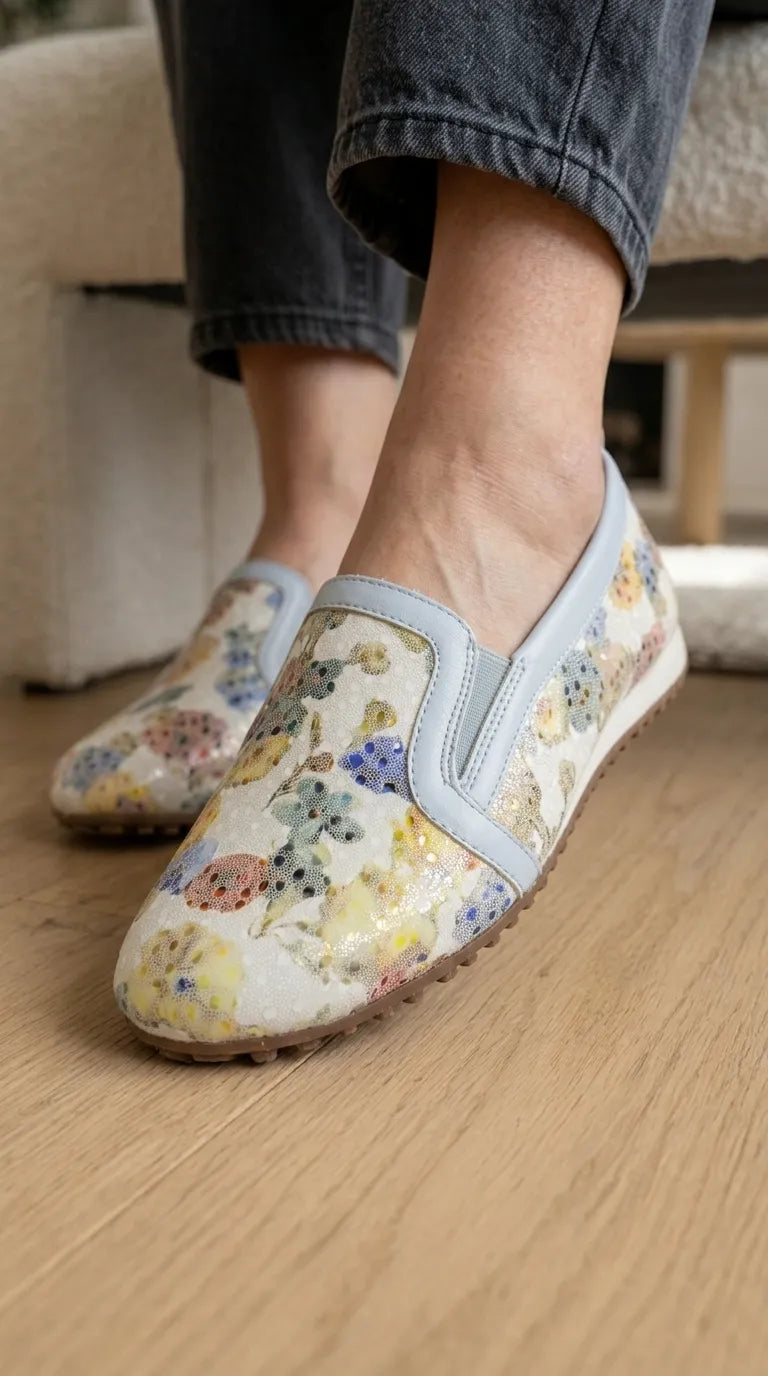 Sky Blue Sneaker For Ladies AT9146