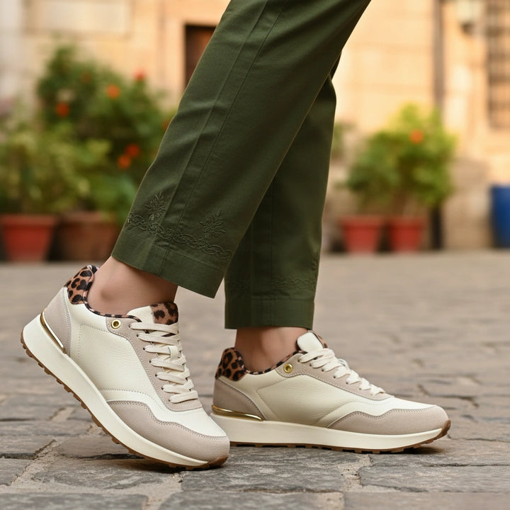 Beige Casual Sneaker For Women AT7450