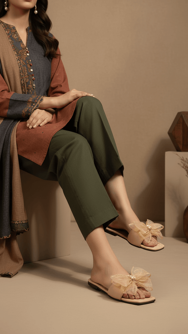 Beige Casual Slipper For Ladies Cl2032