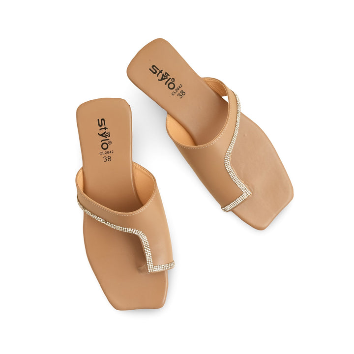 Beige Casual Chappal CL2042