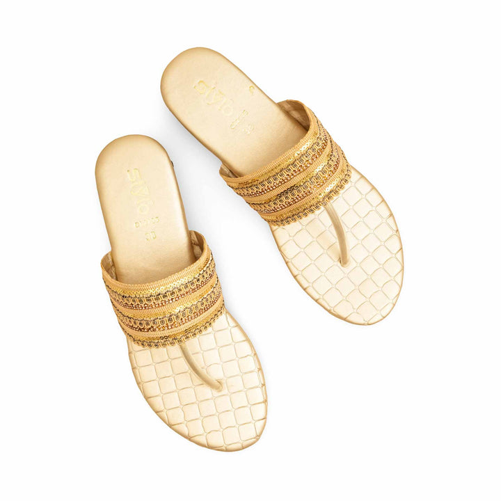 Golden Casual Chappal CL2135