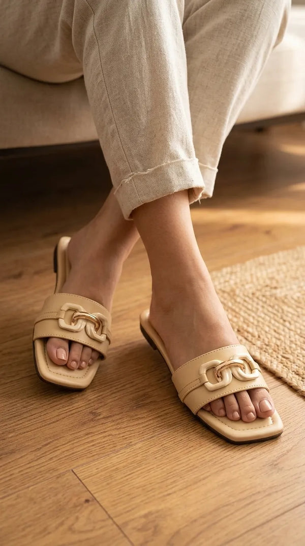 Fawn Casual Slipper For Ladies CL2252