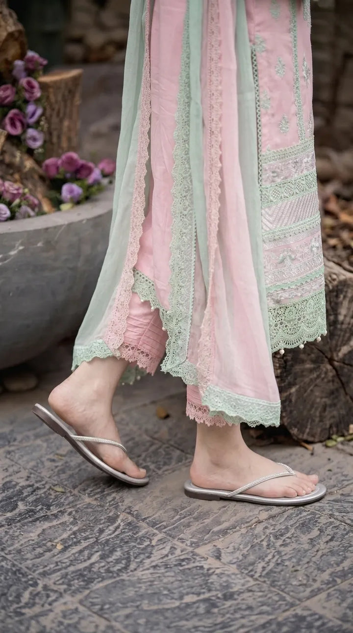 Silver Casual Chappal For Ladies CL2402