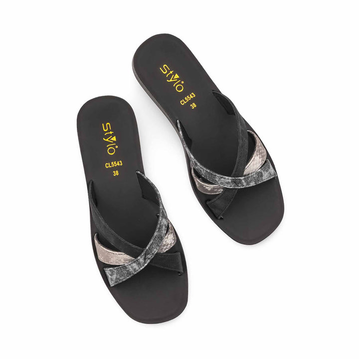 Black Casual Softy For Ladies CL5543