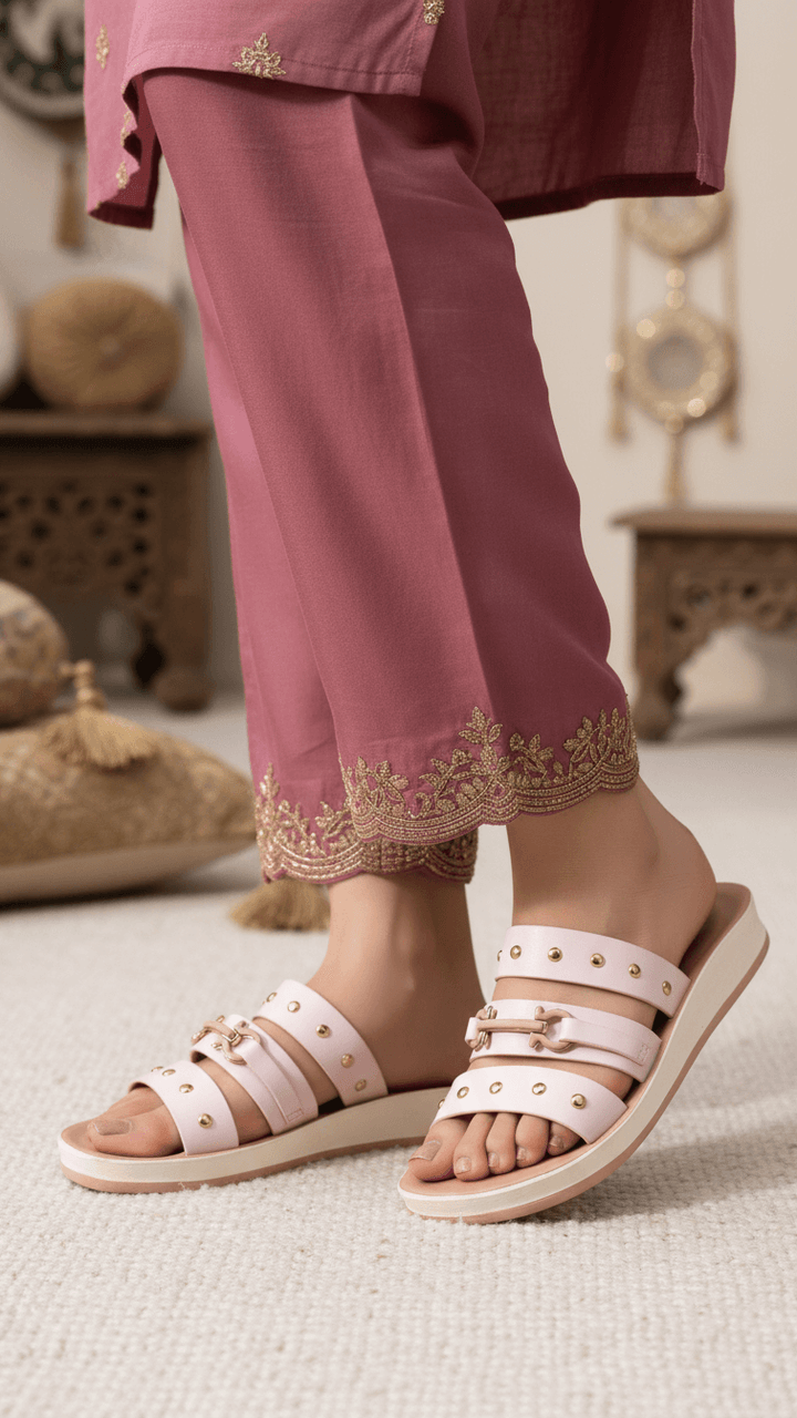 Pink Casual Softy For Ladies CL5576