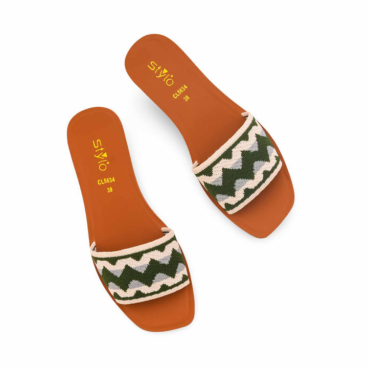 Women Casual Slipper - CL563411